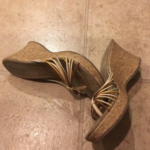 Cork heeled wedge sandals 👡